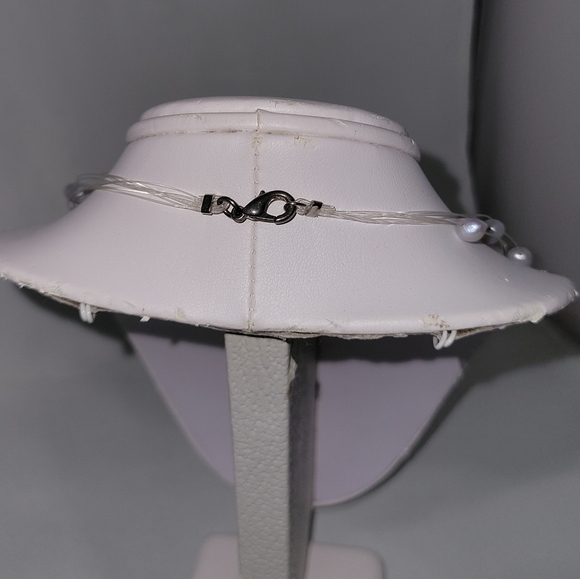 Fresh water pearls 7 strands grey/ silver with blue tone, loop clasp - Picture 3 of 5